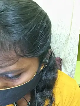 Snapshot of Honey_rosetamil chatting on 05/27/26, 05:32 Honey rosetamil online show from 05/27/26, 05:32