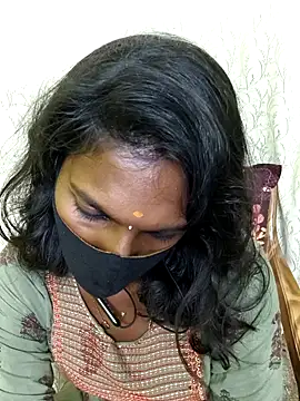 Snapshot of Honey_rosetamil chatting on 06/01/26, 01:57 Honey rosetamil online show from 06/01/26, 01:57