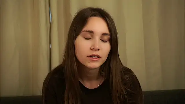 EthalFlowers online show from 11/02/25, 01:19