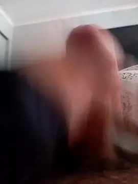 Snapshot of Yona-67 chatting on 10/20/25, 12:16 Yona-67 online show from 10/20/25, 12:16