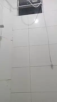 Snapshot of indiazinhabella27 chatting on 12/18/25, 11:11 indiazinhabella27 online show from 12/18/25, 11:11