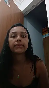 Snapshot of indiazinhabella27 chatting on 01/15/26, 12:04 indiazinhabella27 online show from 01/15/26, 12:04