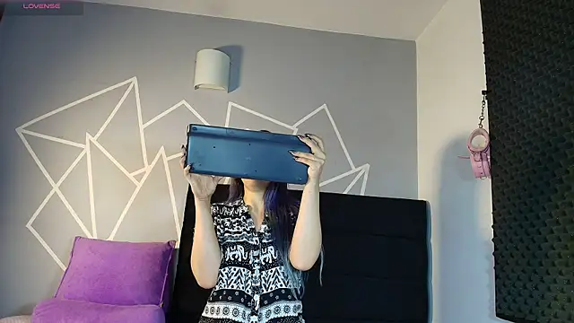 karlamoon23 online show from 03/27/26, 07:35