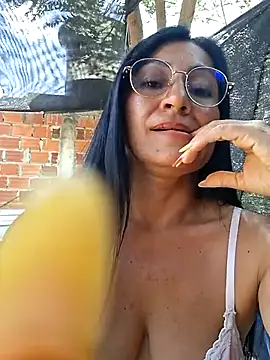 Snapshot of maturexxxnaughty chatting on 07/06/26, 03:03 maturexxxnaughty online show from 07/06/26, 03:03