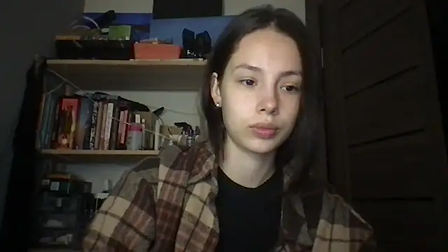 Yuna5343 online show from 11/12/25, 09:25