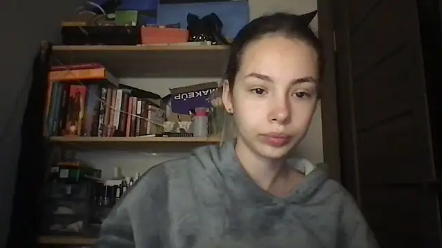 Yuna5343 online show from 11/20/25, 07:35