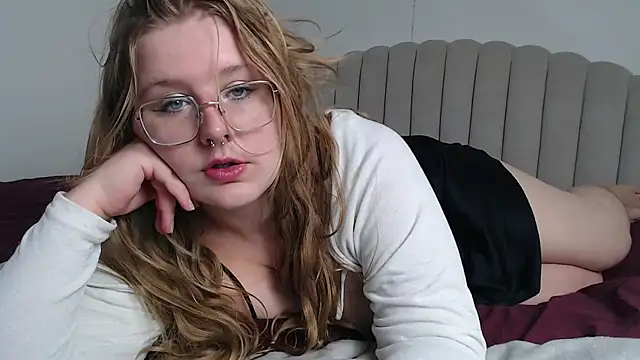 Snapshot of AgnesRoseCams chatting on 09/24/25, 08:50 AgnesRoseCams online show from 09/24/25, 08:50