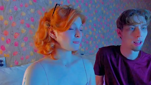 Snapshot of Squirrel_Bunny chatting on 11/22/25, 05:45 Squirrel Bunny online show from 11/22/25, 05:45