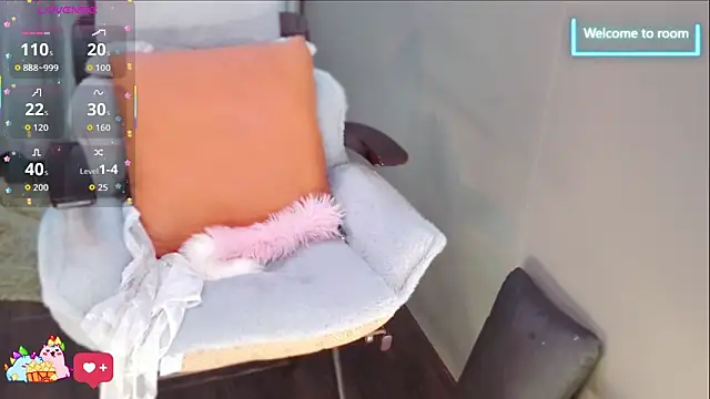 Snapshot of LINLIN-2025 chatting on 10/23/25, 02:05 LINLIN-2025 online show from 10/23/25, 02:05