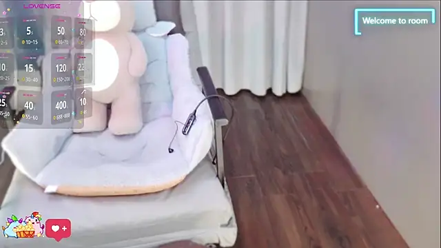 Snapshot of LINLIN-2025 chatting on 10/27/25, 01:59 LINLIN-2025 online show from 10/27/25, 01:59