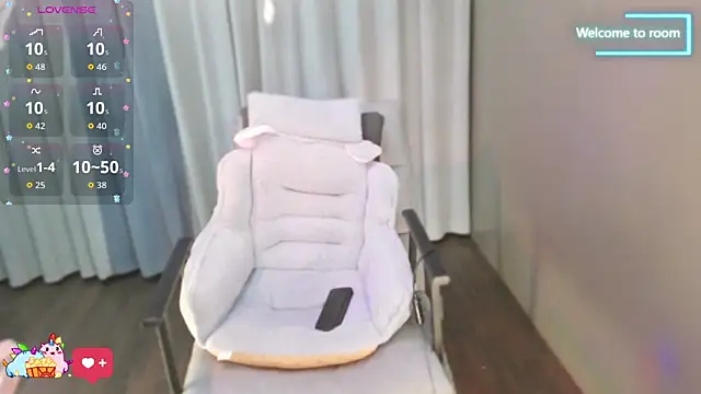 Snapshot of LINLIN-2025 chatting on 10/30/25, 02:07 LINLIN-2025 online show from 10/30/25, 02:07