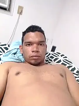 Snapshot of Big_Penis_1000 chatting on 09/19/25, 12:34 Big Penis 1000 online show from 09/19/25, 12:34