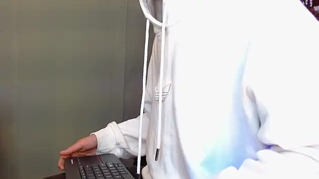 alexgiraldo   online show from 05/04/26, 12:34