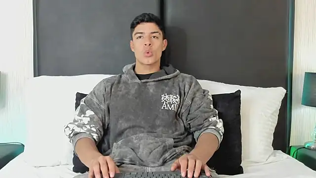 JacobBikerr online show from 10/06/25, 11:51