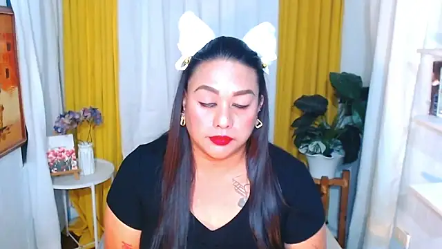 EmmaKantutera online show from 12/20/25, 11:28