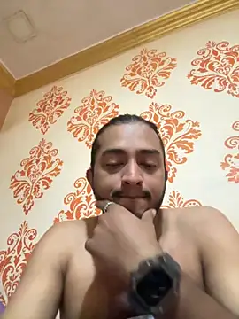 Snapshot of seenu2101 chatting on 02/18/26, 11:11 seenu2101 online show from 02/18/26, 11:11