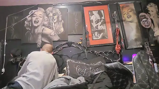 Snapshot of Splash_Queen420 chatting on 02/17/26, 01:35 Splash Queen420 online show from 02/17/26, 01:35