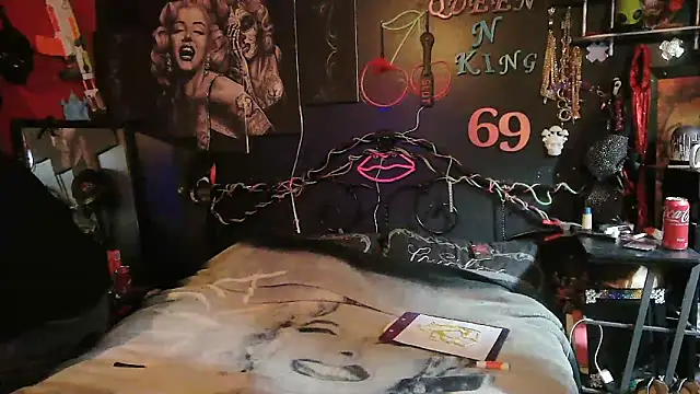 Snapshot of Splash_Queen420 chatting on 02/25/26, 04:11 Splash Queen420 online show from 02/25/26, 04:11