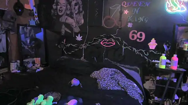 Snapshot of Splash_Queen420 chatting on 02/26/26, 05:39 Splash Queen420 online show from 02/26/26, 05:39