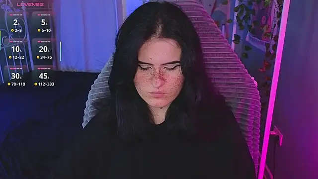 Snapshot of Dark_Shine chatting on 11/06/25, 06:58 Dark Shine online show from 11/06/25, 06:58