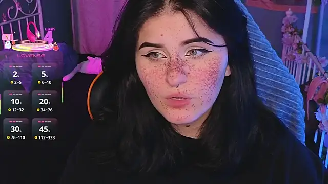 Snapshot of Dark_Shine chatting on 11/20/25, 06:13 Dark Shine online show from 11/20/25, 06:13