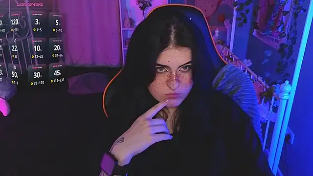 Snapshot of Dark_Shine chatting on 11/26/25, 06:47 Dark Shine online show from 11/26/25, 06:47