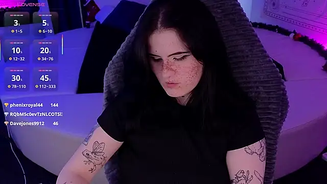 Snapshot of Dark_Shine chatting on 12/14/25, 11:31 Dark Shine online show from 12/14/25, 11:31