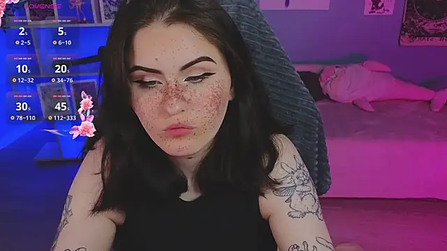 Snapshot of Dark_Shine chatting on 04/01/26, 08:17 Dark Shine online show from 04/01/26, 08:17