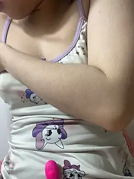 SiennaQueen18 online show from 10/17/25, 07:38