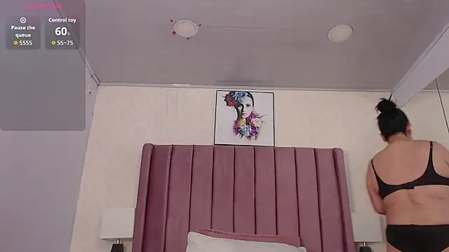 Snapshot of AriannaAdames chatting on 06/20/26, 01:47 AriannaAdames online show from 06/20/26, 01:47