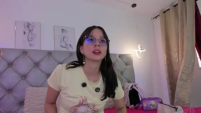 Naughty Couple83 online show from 05/01/26, 07:07