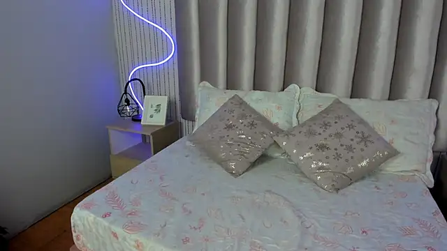 Snapshot of SamanthaPeachss chatting on 10/10/25, 12:15 SamanthaPeachss online show from 10/10/25, 12:15