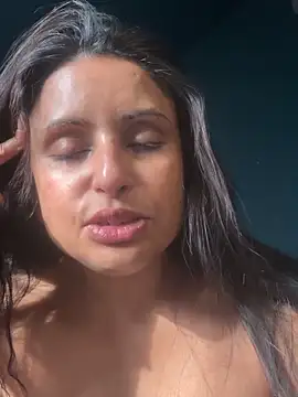 Angelaarayexx online show from 05/10/26, 07:02