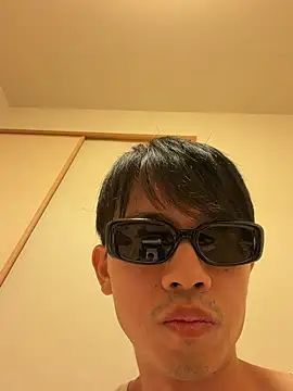 iiiviviii online show from 11/01/25, 04:53