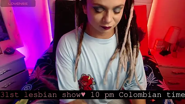 Snapshot of elapetitie chatting on 10/26/25, 06:30 elapetitie online show from 10/26/25, 06:30