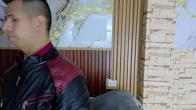 Snapshot of mabelineyesgreen303av chatting on 11/14/25, 03:05 mabelineyesgreen303av online show from 11/14/25, 03:05