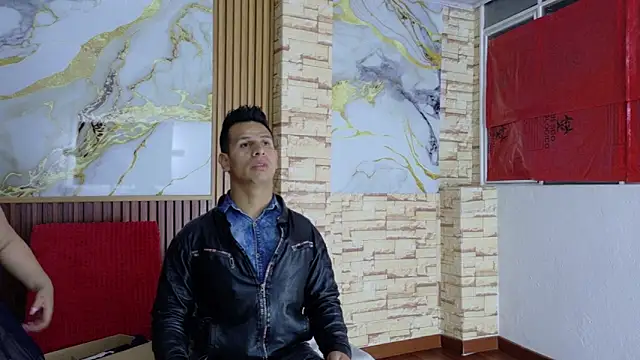 Snapshot of mabelineyesgreen303av chatting on 11/15/25, 03:59 mabelineyesgreen303av online show from 11/15/25, 03:59