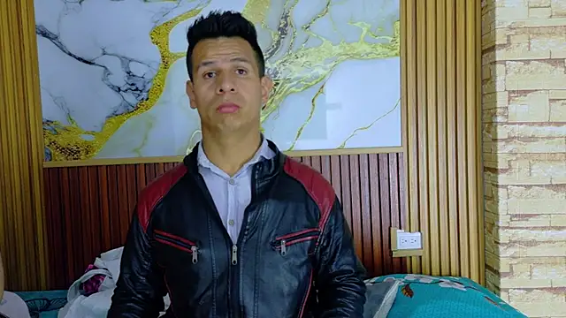 Snapshot of mabelineyesgreen303av chatting on 11/18/25, 03:12 mabelineyesgreen303av online show from 11/18/25, 03:12