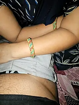 Snapshot of indianhotwife639 chatting on 11/21/25, 05:22 indianhotwife639 online show from 11/21/25, 05:22