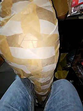 Snapshot of indianhotwife639 chatting on 11/22/25, 05:28 indianhotwife639 online show from 11/22/25, 05:28