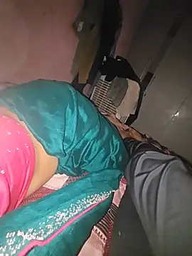 Snapshot of indianhotwife639 chatting on 07/18/26, 06:45 indianhotwife639 online show from 07/18/26, 06:45