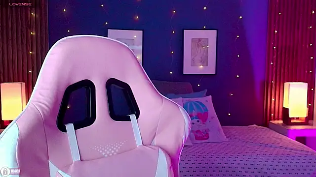 Snapshot of _meliblue chatting on 09/10/25, 07:14 meliblue online show from 09/10/25, 07:14