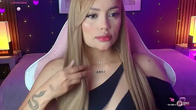 Snapshot of _meliblue chatting on 10/16/25, 07:37 meliblue online show from 10/16/25, 07:37