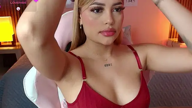 Snapshot of _meliblue chatting on 12/02/25, 07:42 meliblue online show from 12/02/25, 07:42