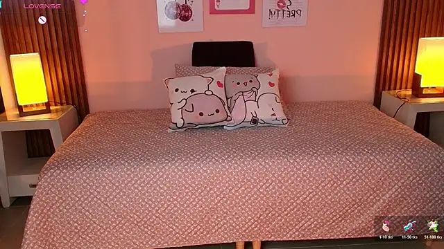 Snapshot of _meliblue chatting on 12/17/25, 07:53 meliblue online show from 12/17/25, 07:53