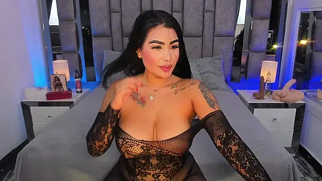 Snapshot of MaddyGray_ chatting on 11/05/25, 07:25 MaddyGray online show from 11/05/25, 07:25