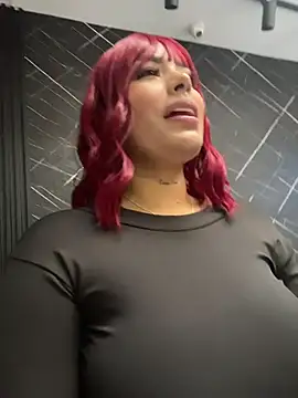 Snapshot of MaddyGray_ chatting on 12/01/25, 07:08 MaddyGray online show from 12/01/25, 07:08