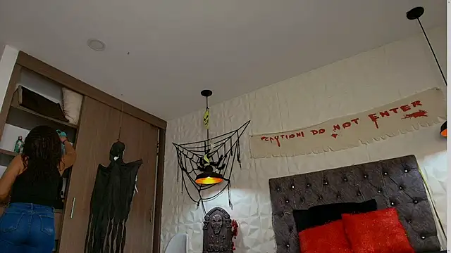 Snapshot of karol_dl chatting on 10/07/25, 09:23 karol dl online show from 10/07/25, 09:23