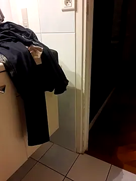 Snapshot of romeobravohotel chatting on 01/05/26, 11:30 romeobravohotel online show from 01/05/26, 11:30