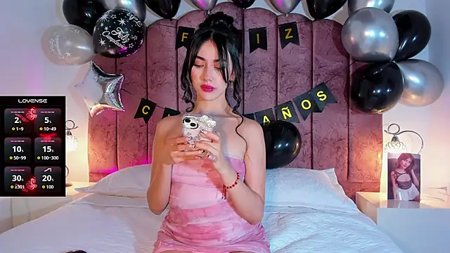 Snapshot of ValeskaZuev1 chatting on 09/29/25, 08:13 ValeskaZuev1 online show from 09/29/25, 08:13